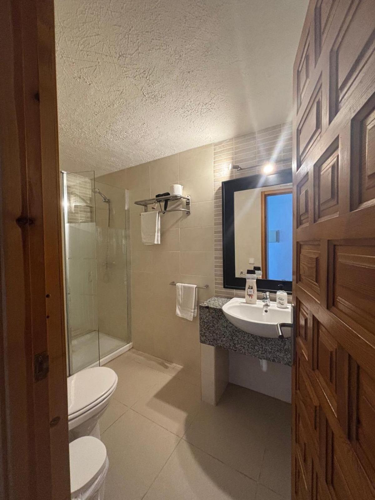 Es Grop Apartamentos Portinatx Ngoại thất bức ảnh